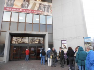 Kö till Family History Library före öppningsdags 